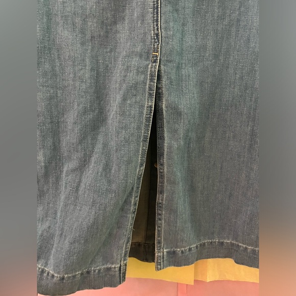 Gap 1969  midi skirt  light blue  size 28 with back slit - Picture 6 of 6